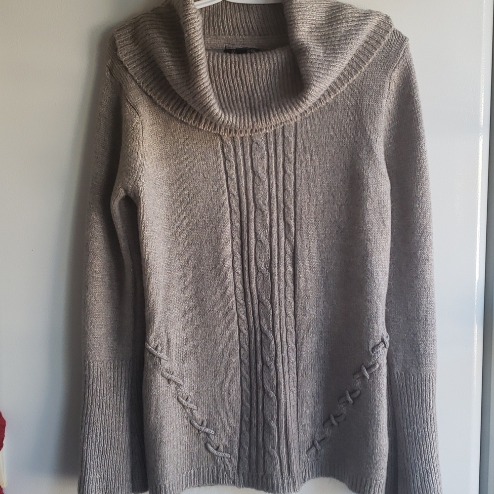 Ilanco Knit Sweater